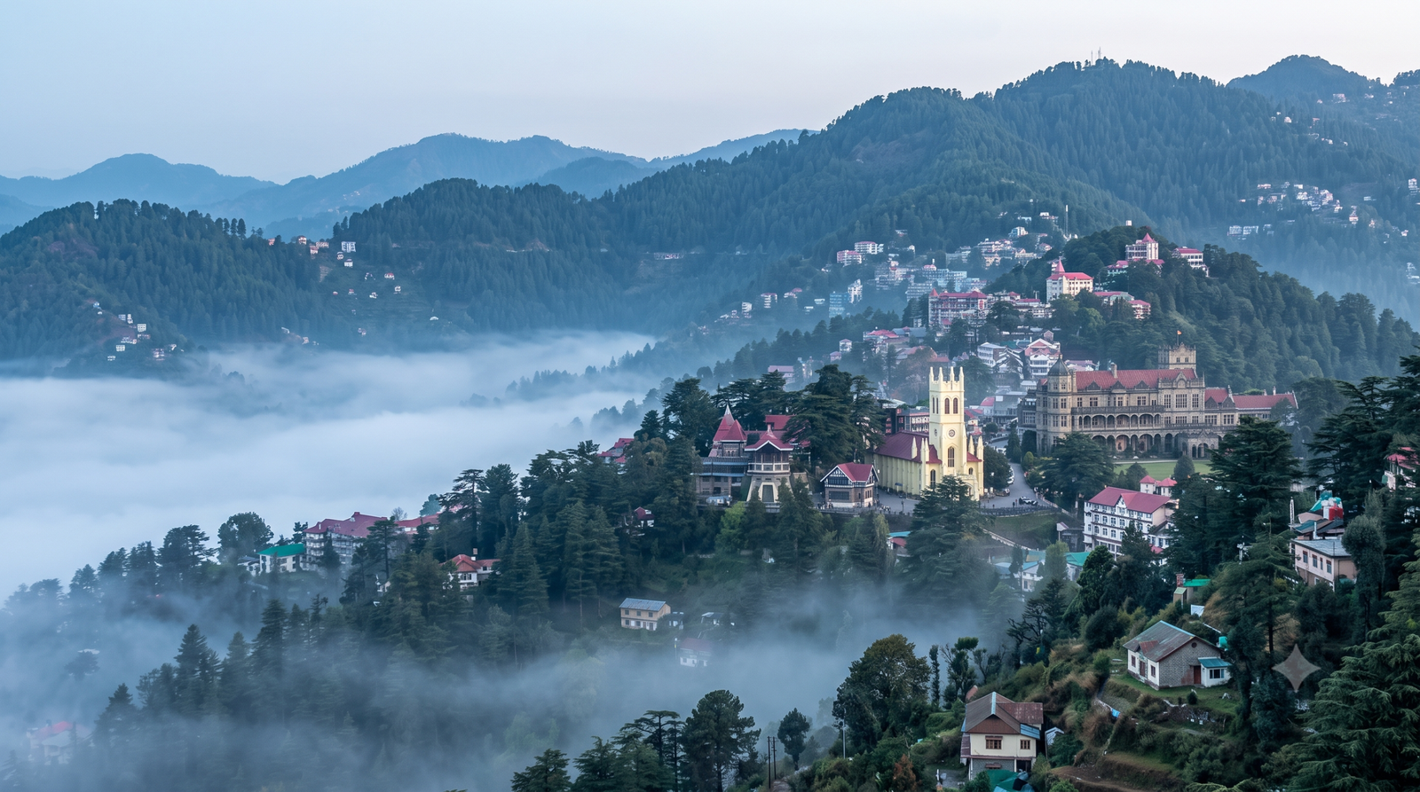 Snow capped mountains in Shimla a hill station wedding destination